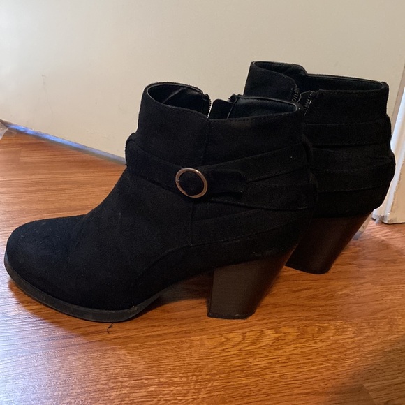 JustFab ankle booties size 9 - Picture 3 of 5